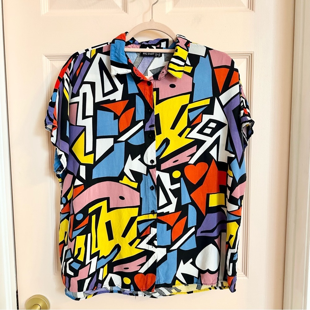 Colorful big dart button up